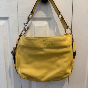 Coach Zoe Hobo Shoulder bag in Yellow